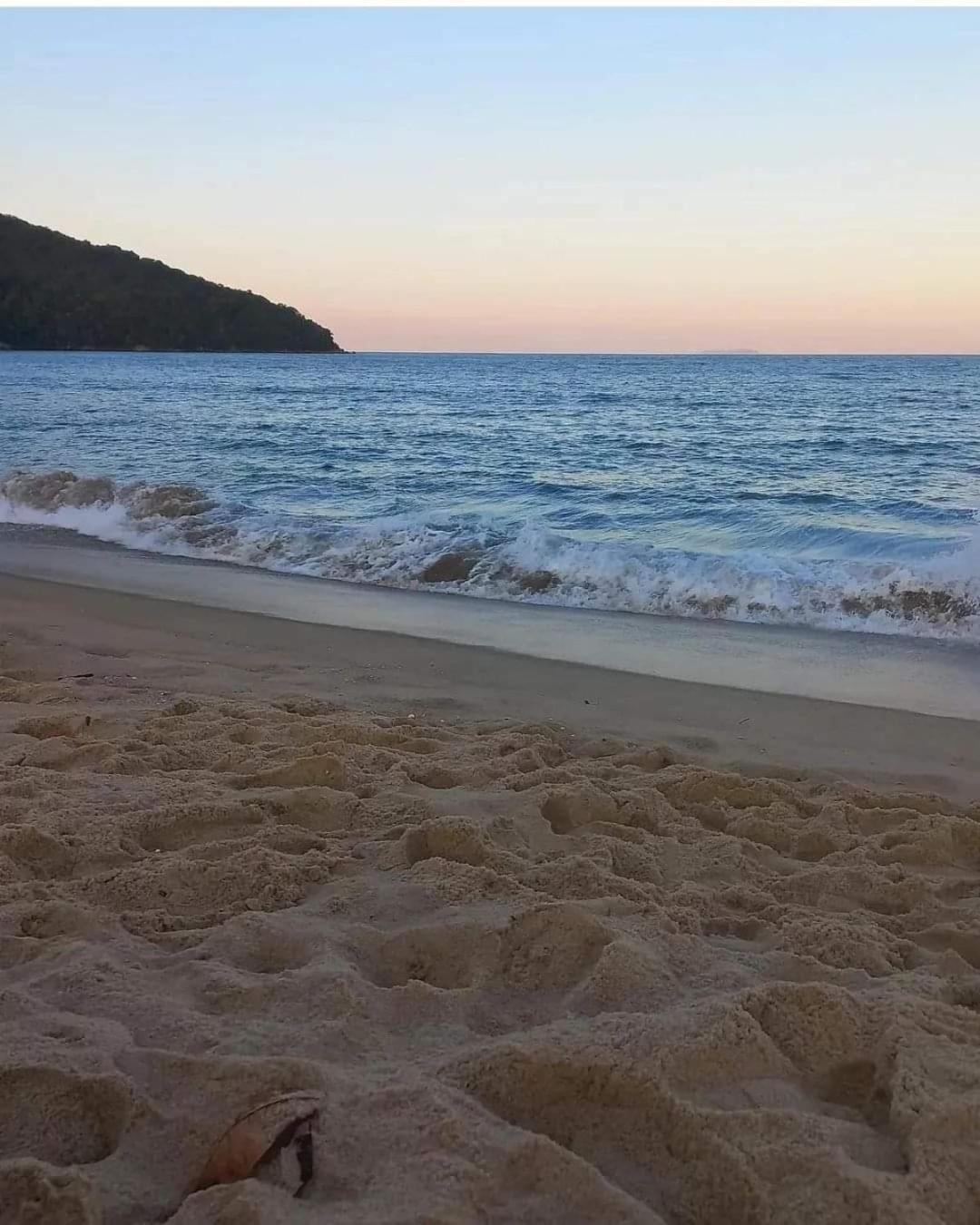 Chale Borasol Martim De Sa Piscina 600Mts Da Praia Apartamento Caraguatatuba Exterior foto